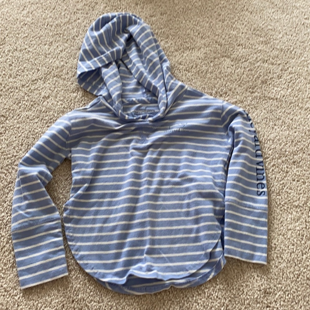 Vineyard Vines edgartown hooded t-shirt
